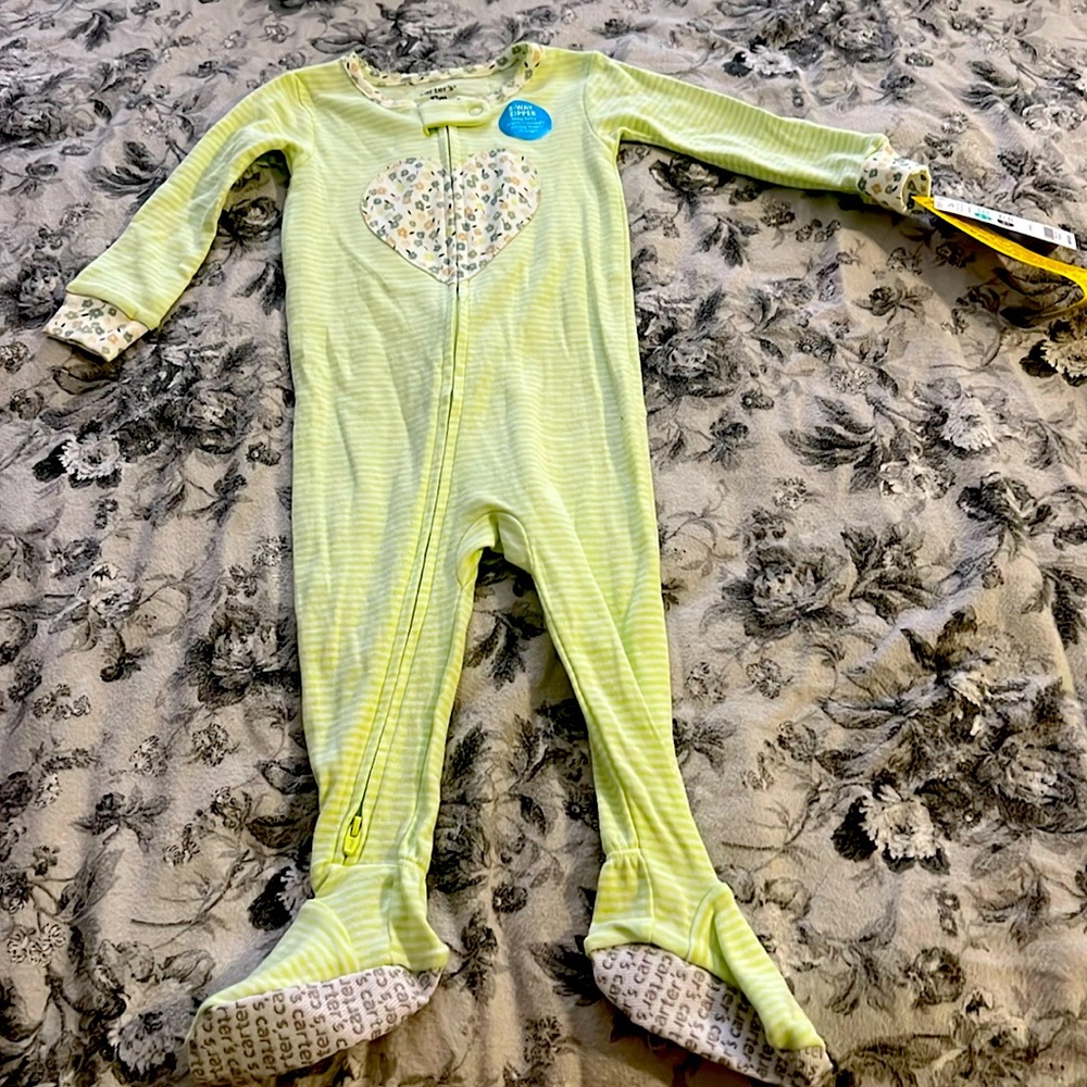 Carter’s baby 2 way zipper fleece footie play or pajamas. New with tag